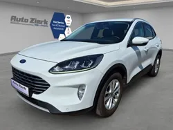 Weiss Gebraucht 2022 Ford Kuga Titanium SUV | 23.490 € (Fairer Preis)