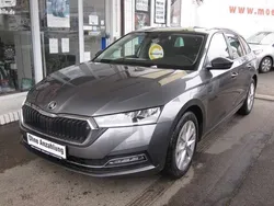 Quarzgraumet. Gebraucht 2021 Skoda Octavia Kombi | 27.850 € (Etwas zu teuer)