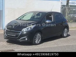 Schwarz Gebraucht 2018 Peugeot 208 Style Kleinwagen | 6.800 € (Fairer Preis)