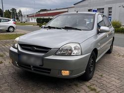 Silber Gebraucht 2003 Kia Rio Kombi | 750 € (Fairer Preis)