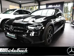 Schwarz Gebraucht 2023 Mercedes E220 Night Limousine | 45.900 € (Etwas zu teuer)