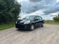 Schwarz Gebraucht 2008 Renault Clio II Kleinwagen | 1.600 € (Fairer Preis)