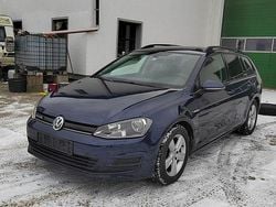 Blau Gebraucht 2016 VW Golf VII Trendline Kombi | 9.500 € (Fairer Preis)