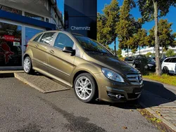 Gold Gebraucht 2010 Mercedes B200 Sport Edition Van / Kleinbus | 8.900 € (Fairer Preis)