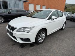 Weiß Gebraucht 2017 Seat Leon Limousine | 6.999 € (Fairer Preis)