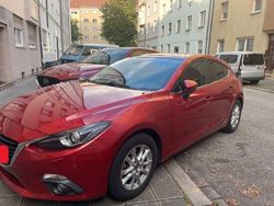 Rot Gebraucht 2015 Mazda 3 Center-Line Limousine | 11.250 € (Fairer Preis)