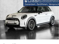 Weiß Gebraucht 2023 Mini Cooper SE Classic Kleinwagen | 20.200 € (Fairer Preis)