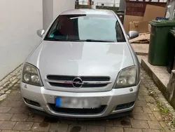 Silber Gebraucht 2004 Opel Vectra GTS Limousine | 1.200 €
