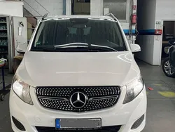 Weiß Gebraucht 2017 Mercedes V220 Edition Van / Kleinbus | 26.600 € (Fairer Preis)