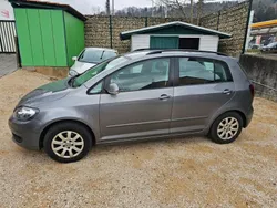 Grau Gebraucht 2009 VW Golf Plus Cross Comfortline Van / Kleinbus | 2.900 € (Guter Preis)