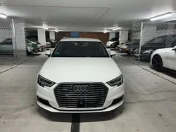 Weiß Gebraucht 2017 Audi A3 Sportback e-tron Design Limousine | 14.900 € (Fairer Preis)