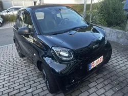 Nachtschwarz Gebraucht 2023 Smart ForTwo Electric Drive Passion Kleinwagen | 9.990 € (Superpreis)