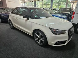 Weiß Gebraucht 2012 Audi A1 Attraction Kleinwagen | 5.990 € (Guter Preis)