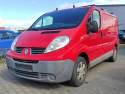 Rot Gebraucht 2013 Renault Trafic Van | 3.899 € (Fairer Preis)