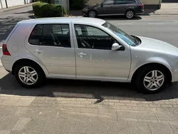 Silber Gebraucht 2000 VW Golf IV Trendline Limousine | 3.999 € (Etwas zu teuer)