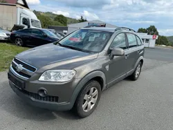 Grau Gebraucht 2009 Chevrolet Captiva LS SUV | 3.499 € (Fairer Preis)