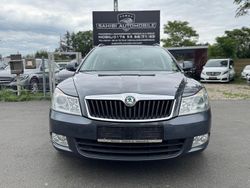 Grau Gebraucht 2011 Skoda Octavia Ambiente Kombi | 4.550 €