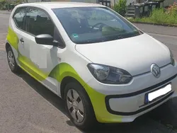 Weiß Gebraucht 2016 VW up! take up! Kleinwagen | 6.800 € (Fairer Preis)