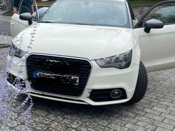 Weiß Gebraucht 2010 Audi A1 Ambition Kleinwagen | 6.300 € (Fairer Preis)