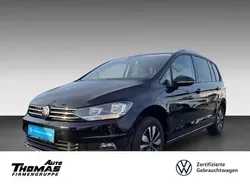 Schwarz Gebraucht 2024 VW Touran Move Van / Kleinbus | 41.200 € (Etwas zu teuer)