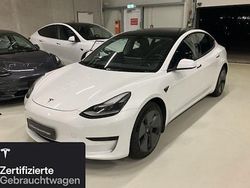 Weiß Gebraucht 2021 Tesla Model 3 Standard Range Limousine | 25.600 € (Fairer Preis)