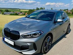 Grau Gebraucht 2022 BMW 118 M Sport Kleinwagen | 24.100 € (Guter Preis)