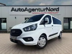 Weiß Gebraucht 2022 Ford Transit Custom Van / Kleinbus | 33.950 € (Teuer)