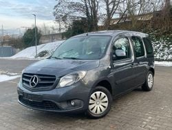 Grau Gebraucht 2018 Mercedes Citan 111 Kombi | 7.750 € (Guter Preis)