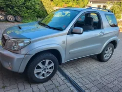 Silber Gebraucht 2004 Toyota RAV4 SUV | 6.500 € (Teuer)