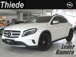 Calcitweiss Gebraucht 2015 Mercedes GLA180 Style SUV | 18.150 € (Fairer Preis)