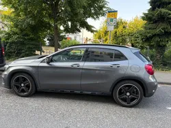 Grau Gebraucht 2014 Mercedes GLA250 AMG line SUV | 18.500 € (Fairer Preis)