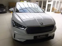 Moonweiss metallic Gebraucht 2022 Skoda Enyaq iV Loft SUV | 30.990 € (Fairer Preis)