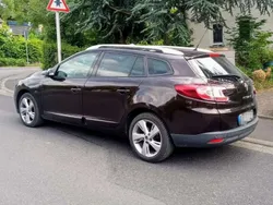 Braun Gebraucht 2012 Renault Mégane GrandTour Kombi | 4.000 € (Fairer Preis)