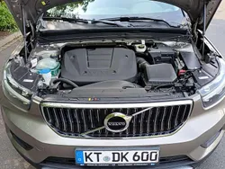 Beige Gebraucht 2022 Volvo XC40 Inscription SUV | 29.500 € (Fairer Preis)