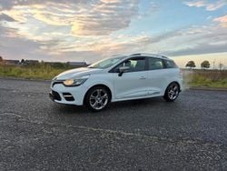 Weiß Gebraucht 2016 Renault Clio GrandTour GT GT Kombi | 7.750 €