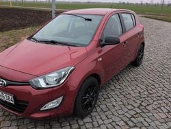 Rot Gebraucht 2014 Hyundai i20 Classic Kleinwagen | 6.700 € (Guter Preis)