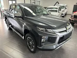 Grau Gebraucht 2021 Mitsubishi L200 Spirit Abholung | 27.999 € (Fairer Preis)