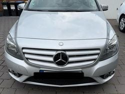 Silber Gebraucht 2014 Mercedes 220 Van / Kleinbus | 13.500 €