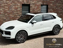 Weiß Gebraucht 2024 Porsche Cayenne S SUV | 122.850 €