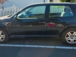 Schwarz Gebraucht 2001 VW Golf IV Kleinwagen | 2.100 € (Fairer Preis)