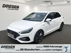 Weiss Gebraucht 2024 Hyundai i30 Prime Limousine | 24.950 € (Guter Preis)