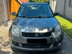Grau Gebraucht 2008 Suzuki Swift Limousine | 2.900 € (Fairer Preis)