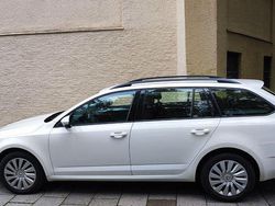 Weiß Gebraucht 2019 Skoda Octavia Ambition Kombi | 8.500 € (Fairer Preis)