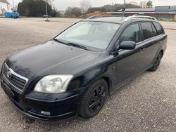 Schwarz Gebraucht 2005 Toyota Avensis Kombi | 1.990 € (Fairer Preis)
