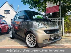 Grau schwarz Gebraucht 2011 Smart ForTwo Coupé Passion Kleinwagen | 6.970 € (Teuer)