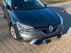 Grau Gebraucht 2019 Renault Mégane IV LIMITED Limousine | 9.950 € (Guter Preis)