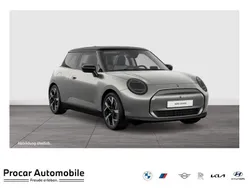 Silber Neu 2025 Mini Cooper Classic Kleinwagen | 32.820 € (Guter Preis)