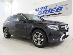 Schwarz/baltic black (metallic) Gebraucht 2016 Mercedes GLC250 AMG SUV | 22.950 € (Fairer Preis)