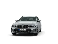 Grau Gebraucht 2023 BMW 330 Shadowline Kombi | 44.290 € (Fairer Preis)