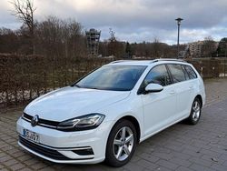 Weiß Gebraucht 2017 VW Golf VII Kombi | 11.500 € (Fairer Preis)